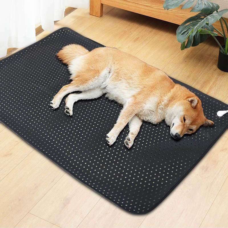 Black pet earthing mat for cats and dogs, 23x35 inches.